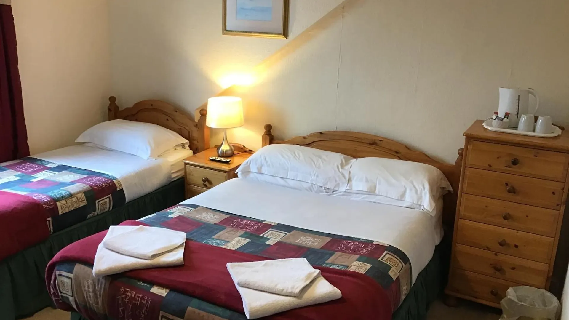The Royal Crown Guest House Aberdeen 3*,